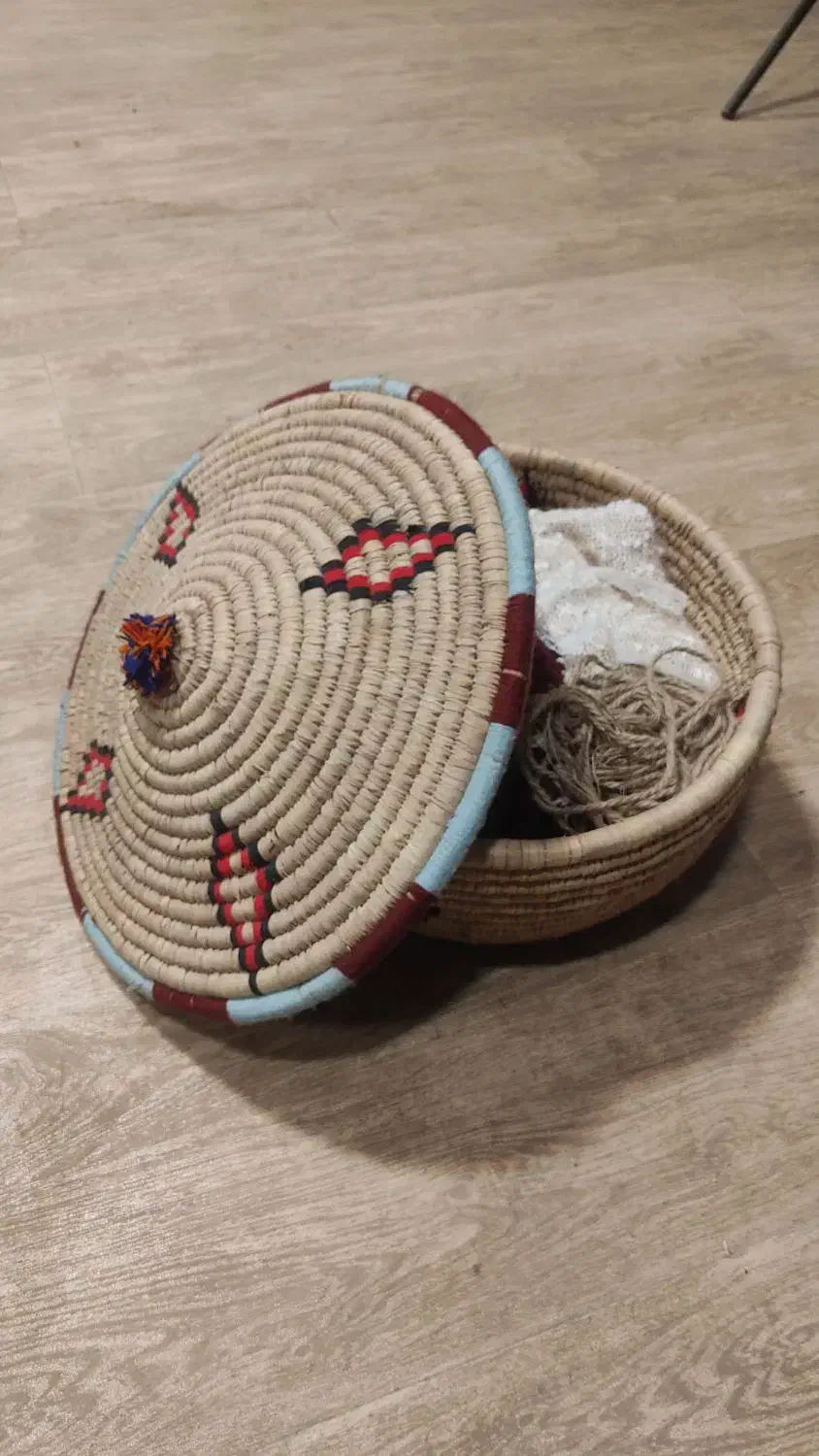 سبد حصیری دستبافت|صنایع دستی و سایر لوازم تزئینی|گرگان, |دیوار