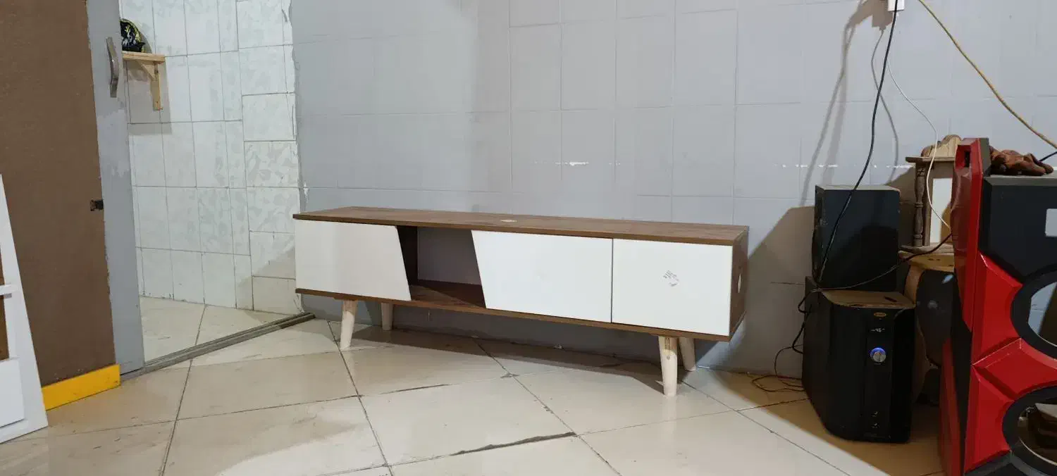 فروش انواع میز تلویزیون با کیفیت عالی|میز تلویزیون|مشهد, الهیه|دیوار