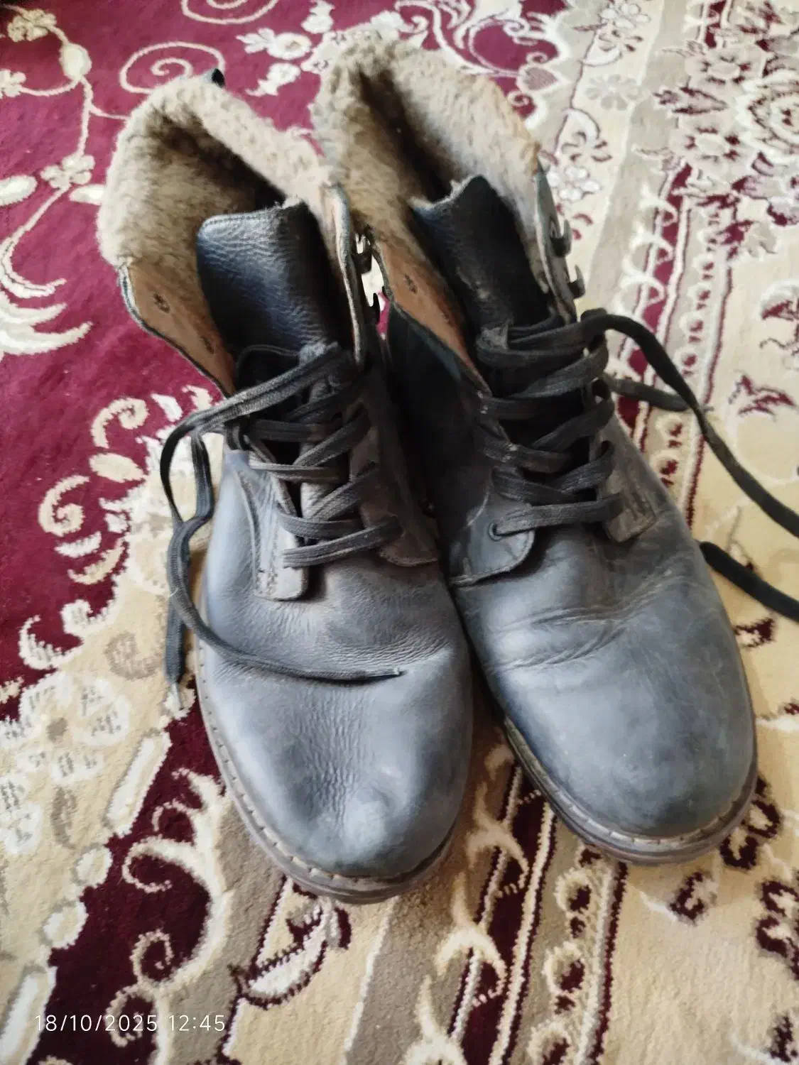 کفش|کیف، کفش، کمربند|زابل, |دیوار