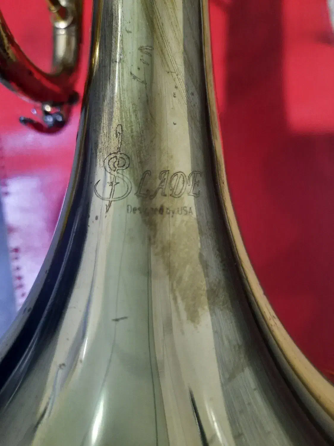 ترومپت اسلاید|سازهای بادی|اصفهان, باغ فدک|دیوار