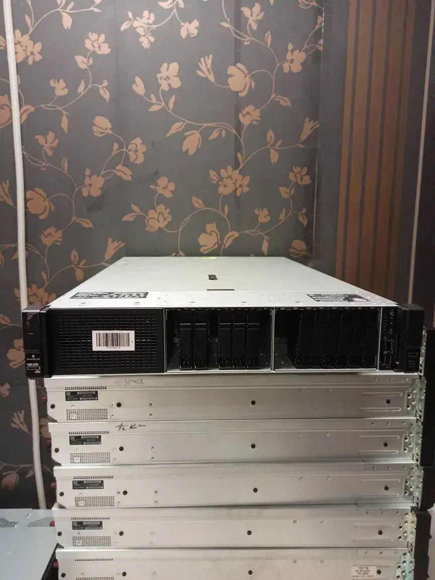 DL 380 G10/8SFF STOCK|مودم و تجهیزات شبکه|تهران, بلوار کشاورز|دیوار