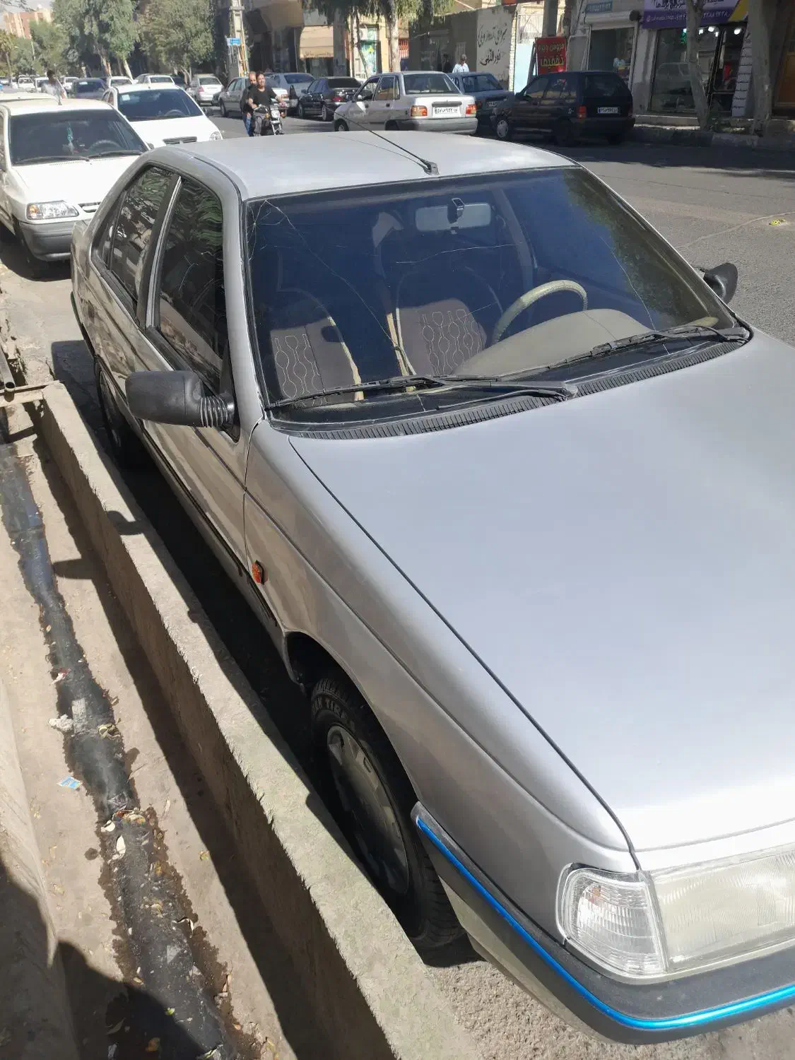 پژو ۴۰۵|خودرو سواری و وانت|قم, زنبیل آباد|دیوار