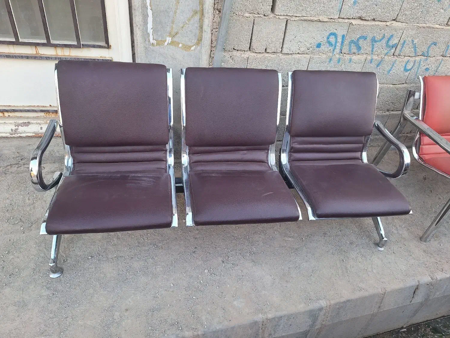 صندلی انتظار|صندلی و نیمکت|ملکان, |دیوار