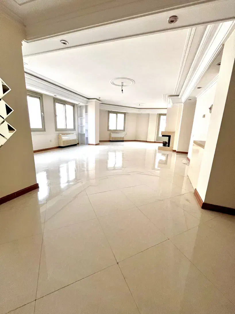 واحد 150متری لوکس/قیمت استثنایی/غرق نور