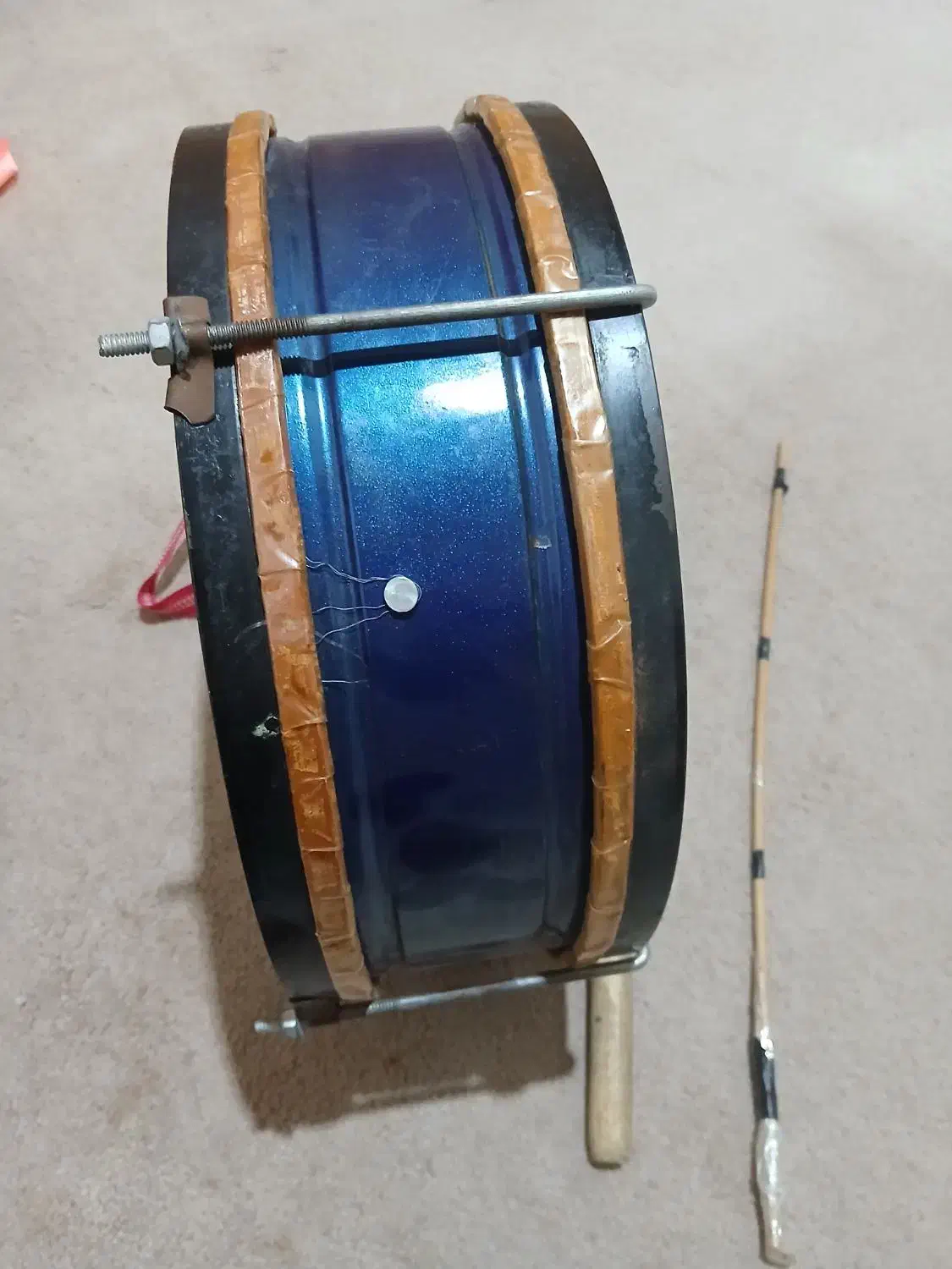 طبل|درام و پرکاشن|شوش, |دیوار