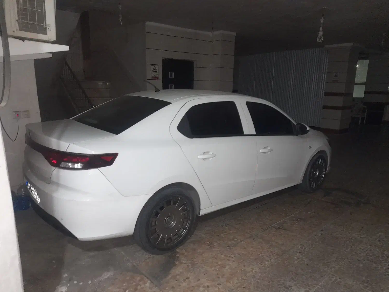 سواری تارا|خودرو سواری و وانت|دره شهر, |دیوار