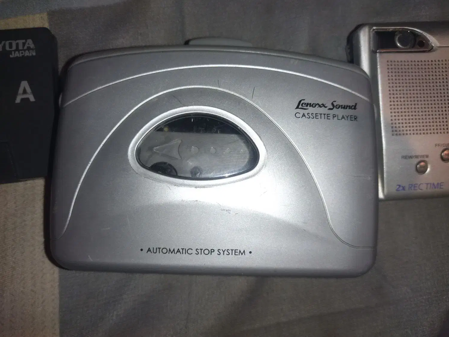 وسایل قدیمی|فیلم و موسیقی|اقبالیه, |دیوار