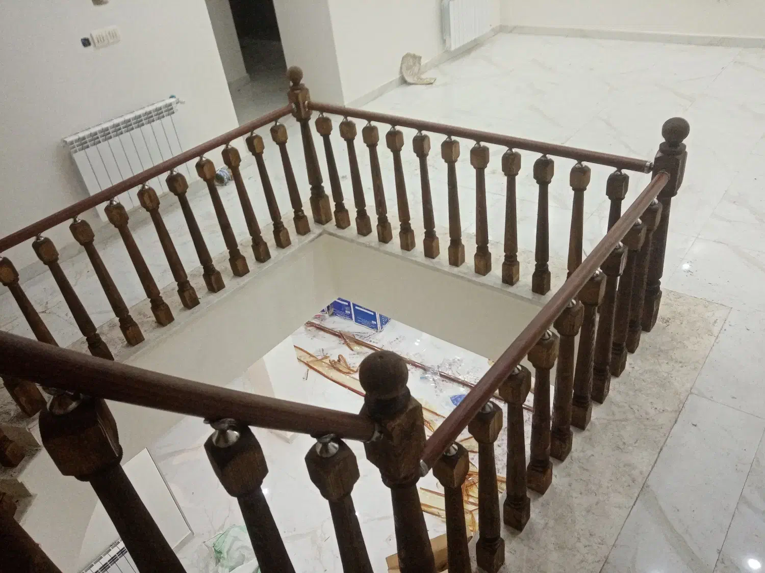 نرده چوبی نرده استیل نرده شیشه ای نرده پلیمری|خدمات پیشه و مهارت|رشت, قاسمیه|دیوار