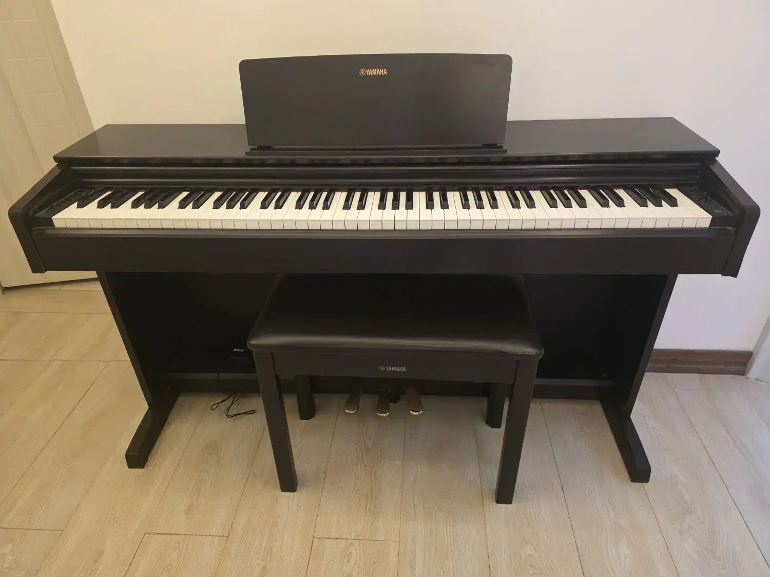 پیانو دیجیتال یاماها ydp 143|پیانو، کیبورد، آکاردئون|نیشابور, هفده شهریور|دیوار