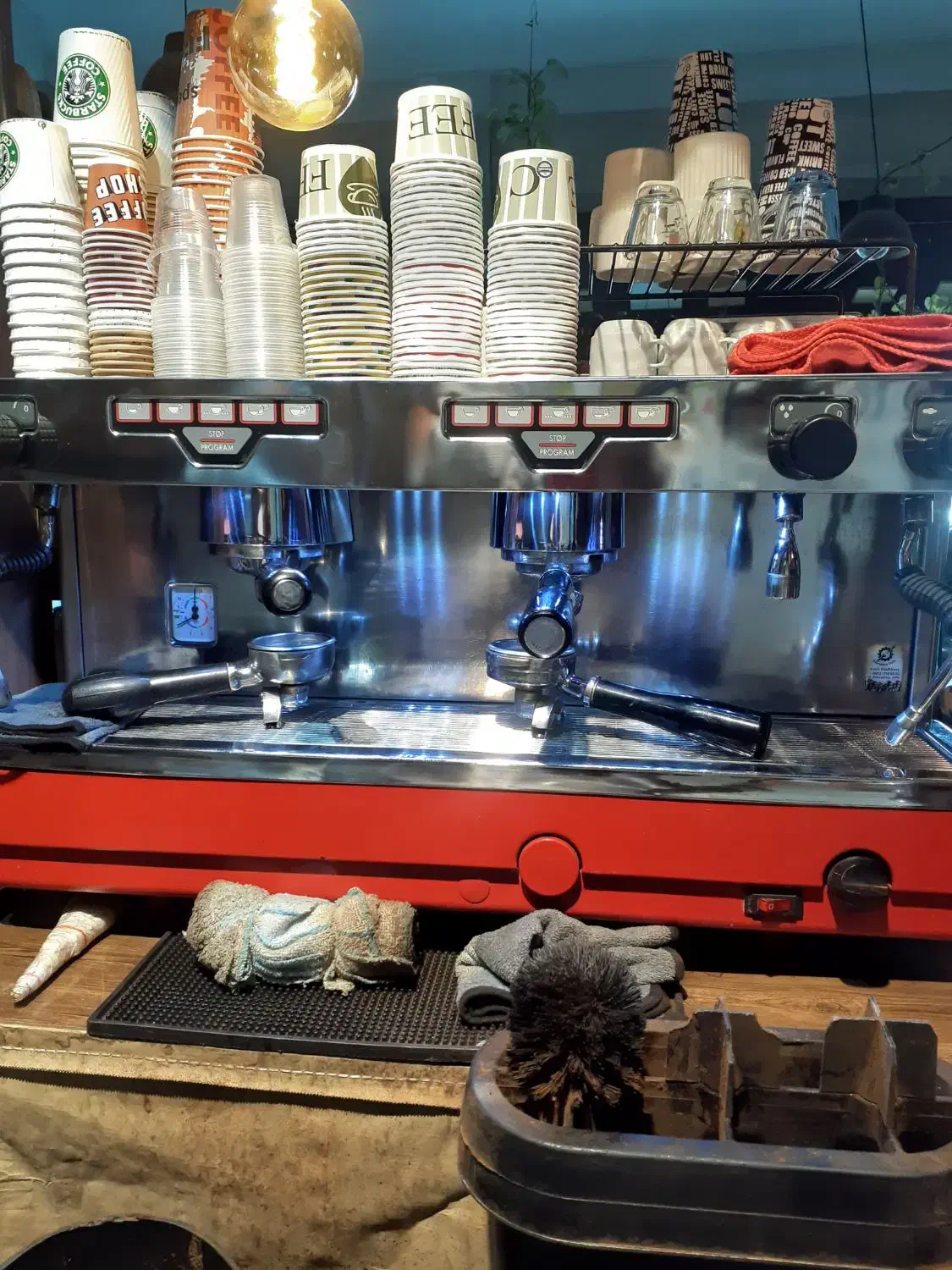 جیمبالی ام ۲۷ اولد فیس|کافی‌شاپ و رستوران|محمدشهر, همایون ویلا|دیوار