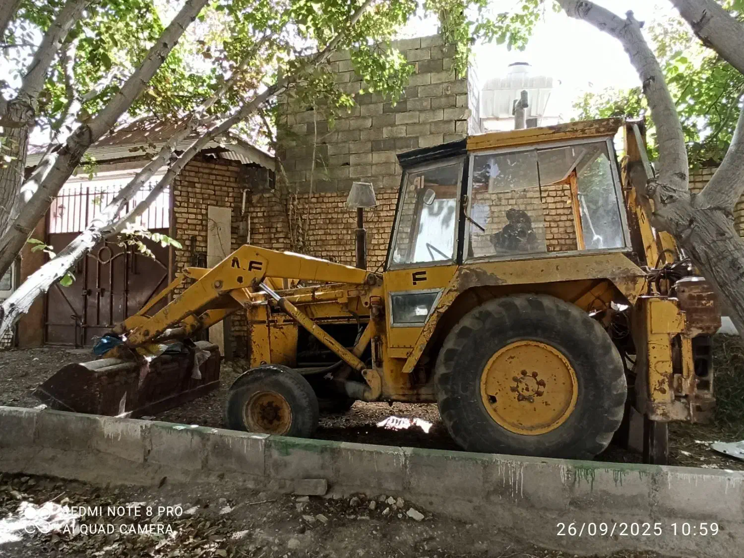 بکهو انگلیسی ۱۳۵۷|خودرو سنگین|ابریشم, |دیوار