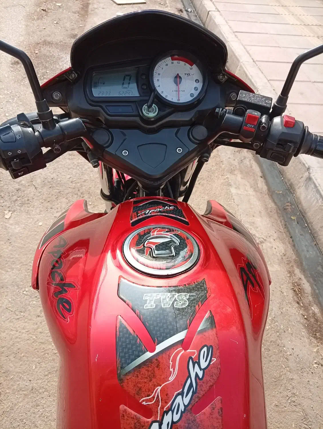 اپاچی ۱۸۰ مدل ۹۰.سکه در حد|موتورسیکلت|قم, شهرک امام حسین|دیوار