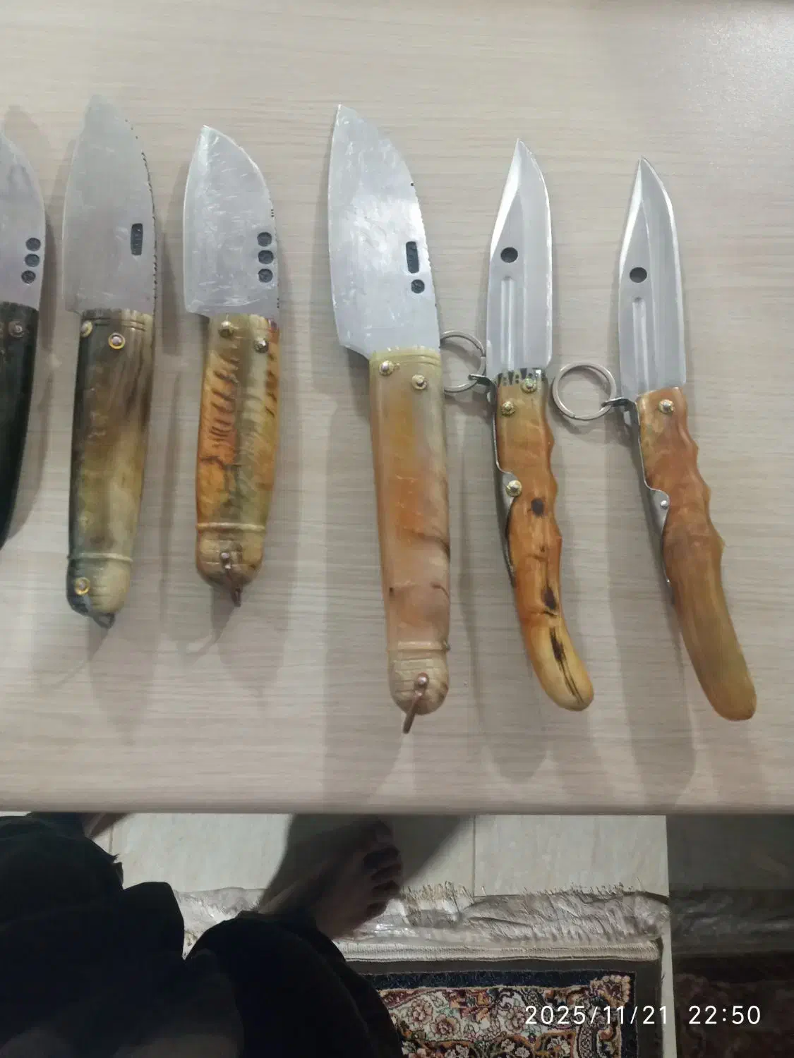 چاقو استاد زاهد|کلکسیون اشیاء عتیقه|سنندج, |دیوار