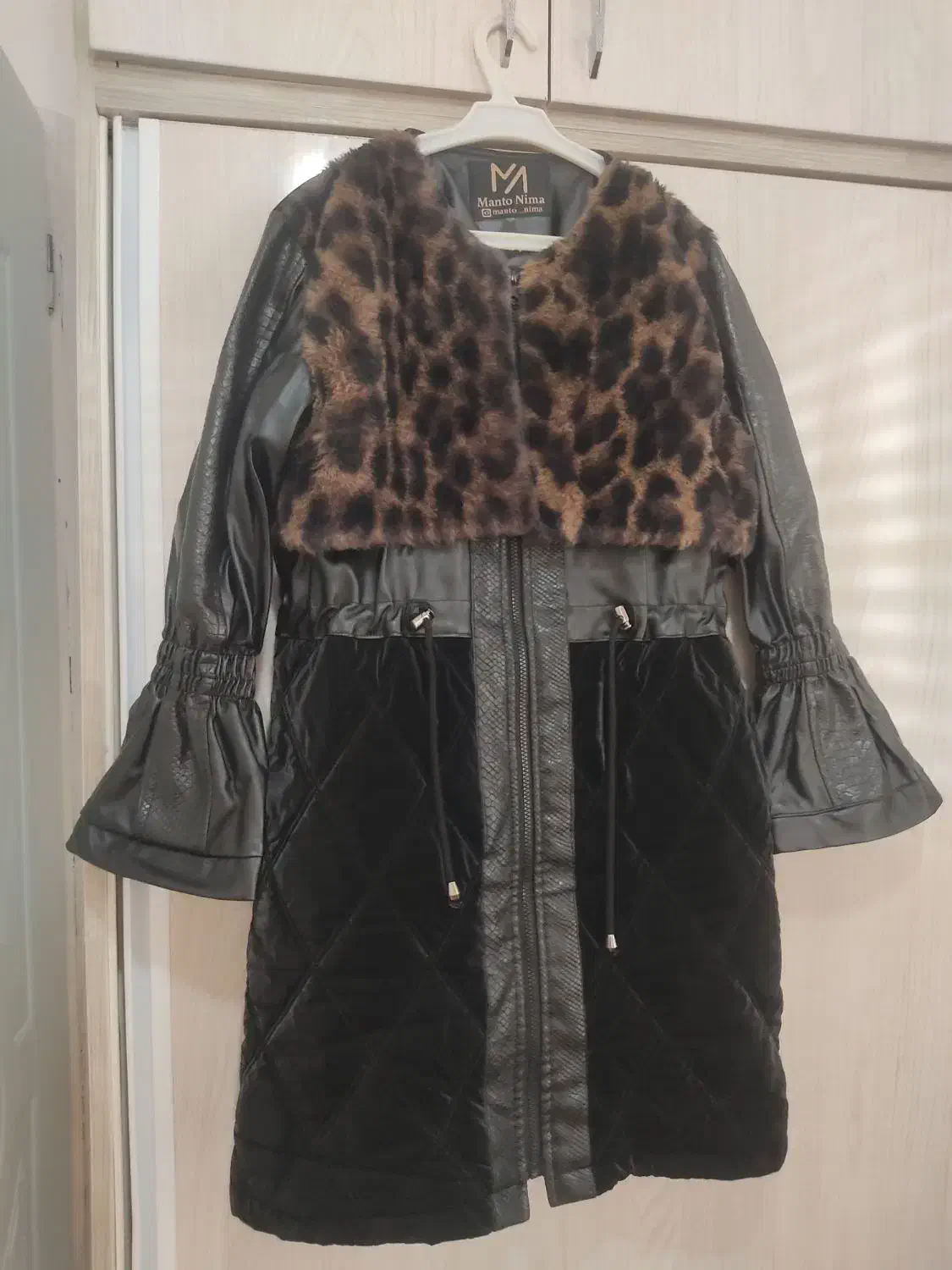 پالتوچرم|لباس|اردبیل, |دیوار