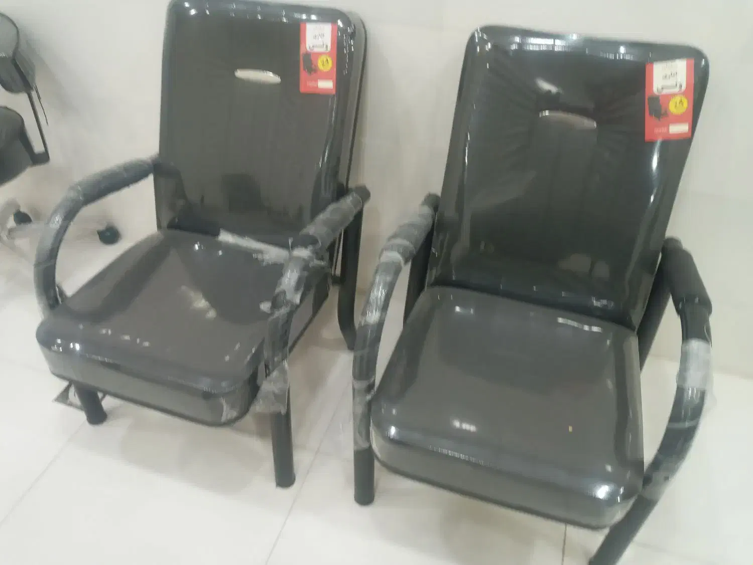 فروش تجهیزات آریشگاه زنانه|آرایشگاه و سالن‌های زیبایی|خورموج, |دیوار