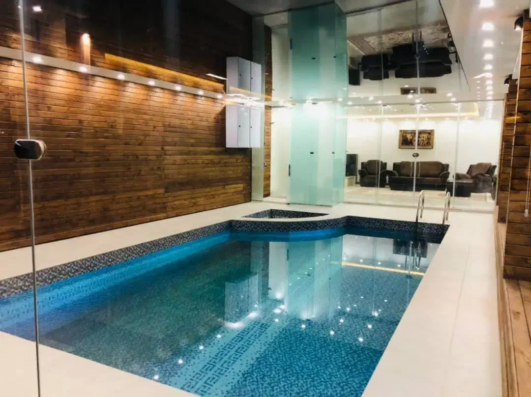 ویلای استخر سرپوشیده ابگرم در اصفهان|اجارهٔ کوتاهمدت ویلا و باغ|اصفهان, سرشبادران|دیوار