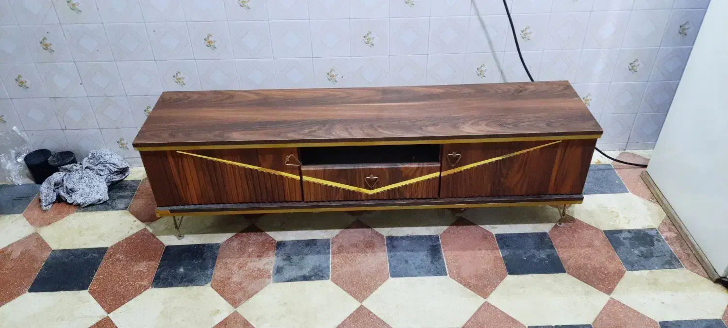 میزتی وی|میز تلویزیون|کازرون, |دیوار