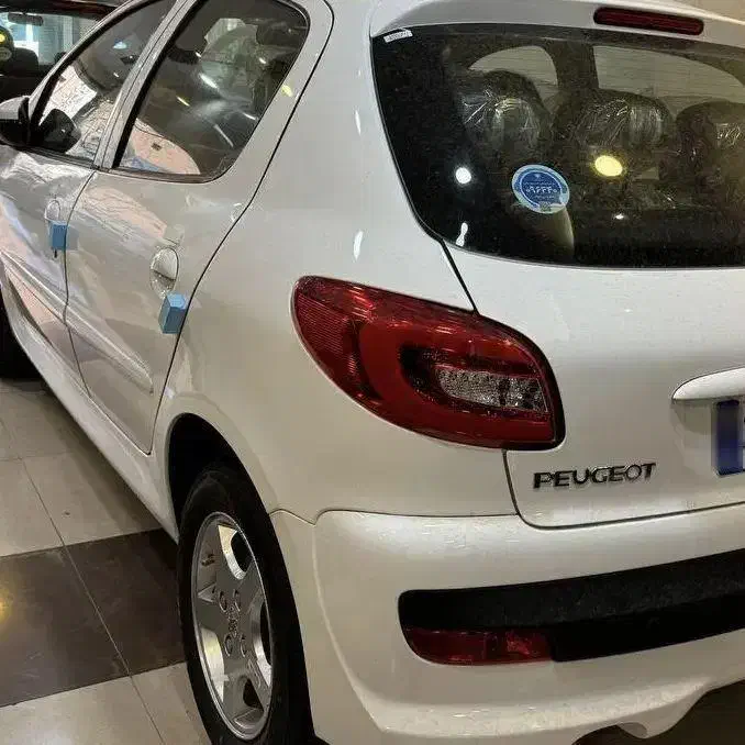 پژو ۲۰۷ پلاس خشک اتومات ۱۴۰۴ کارت طلایی|خودرو سواری و وانت|یزد, |دیوار