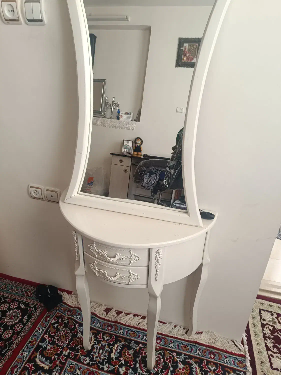 آینه کنسول و میز کامپیوتر در حده نو|میز تحریر و کامپیوتر|آبیک, |دیوار