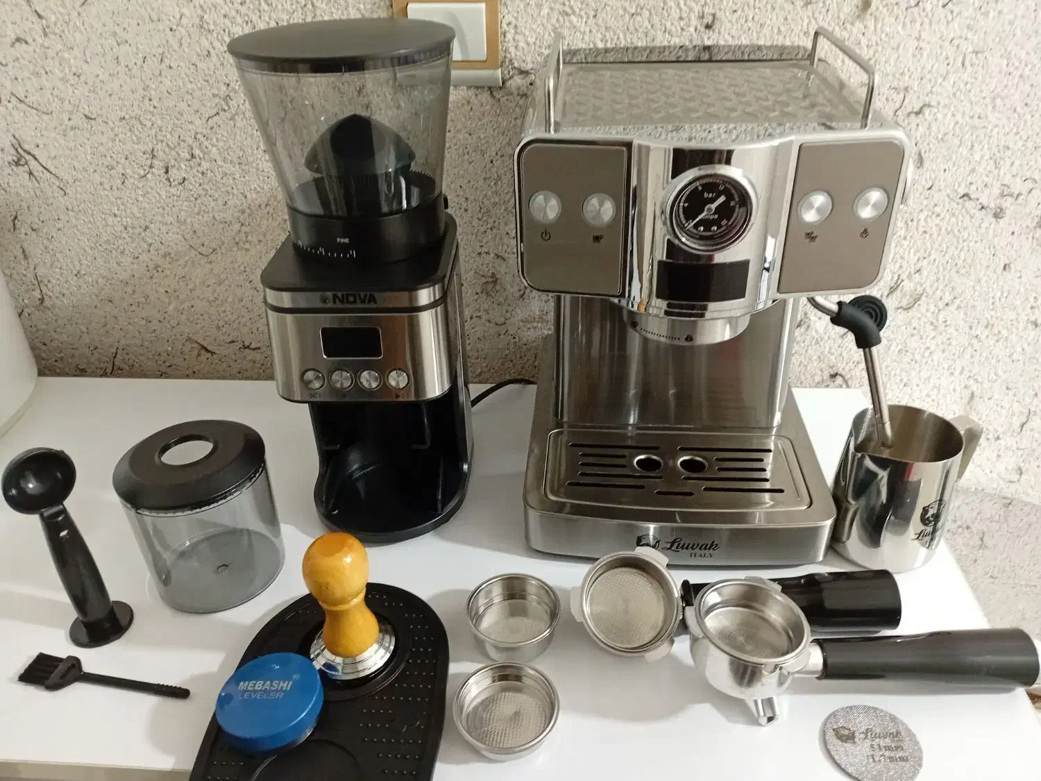 دستگاه قهوه با آسیاب|سماور، چایساز، قهوهساز|رشت, گلزاران|دیوار