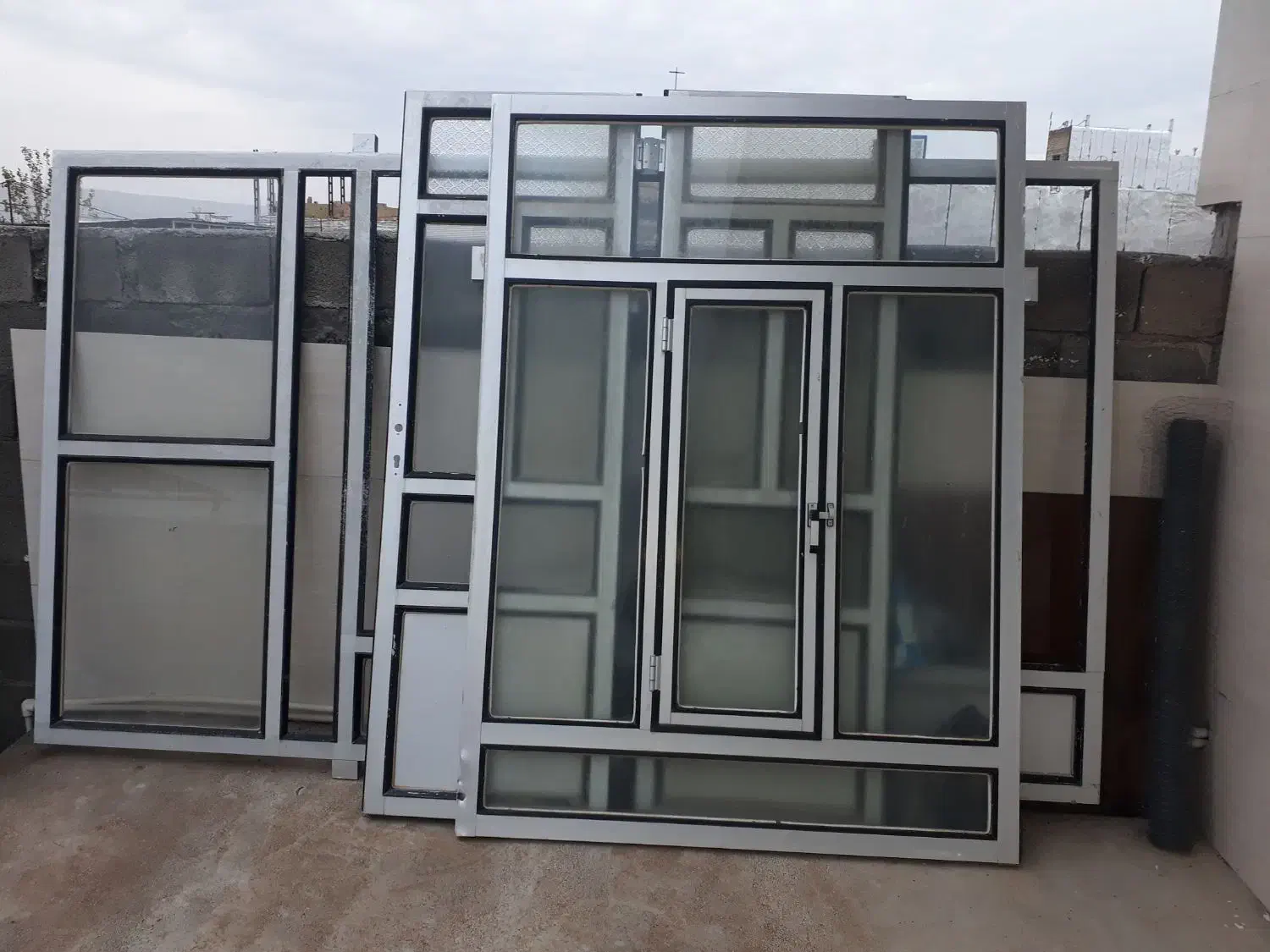 درب و پنجره الومینیم|مصالح و تجهیزات ساختمان|کوهنانی, |دیوار