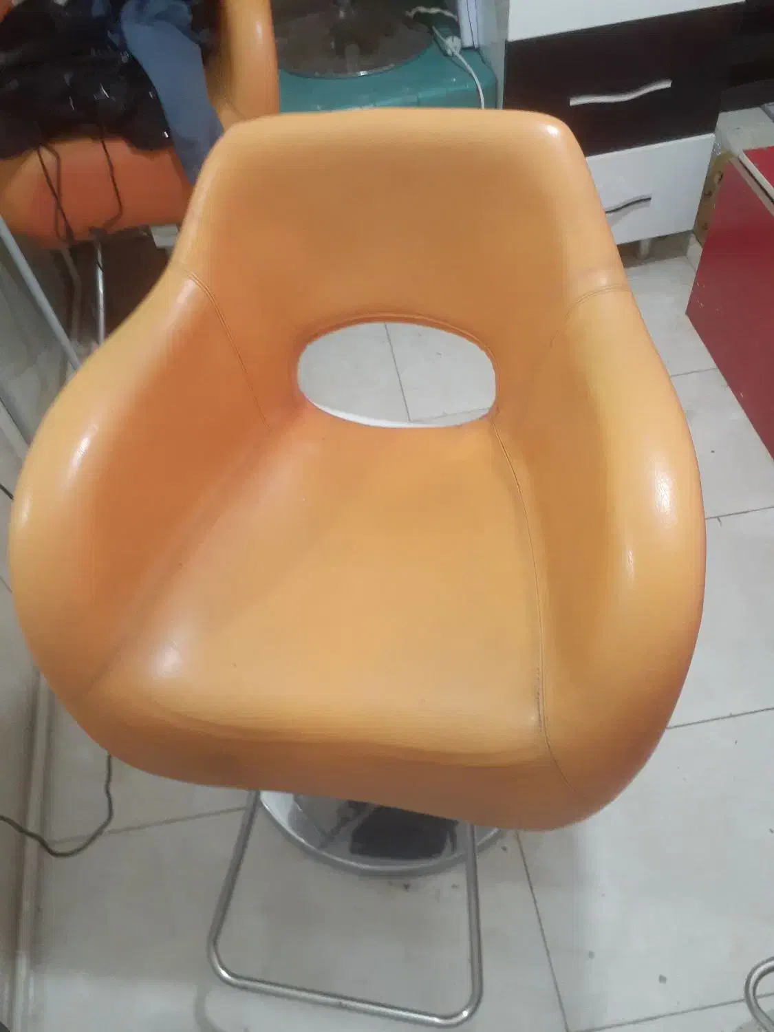 لوازم ارایشگاه فروشی|آرایشگاه و سالنهای زیبایی|تهران, جوادیه تهرانپارس|دیوار