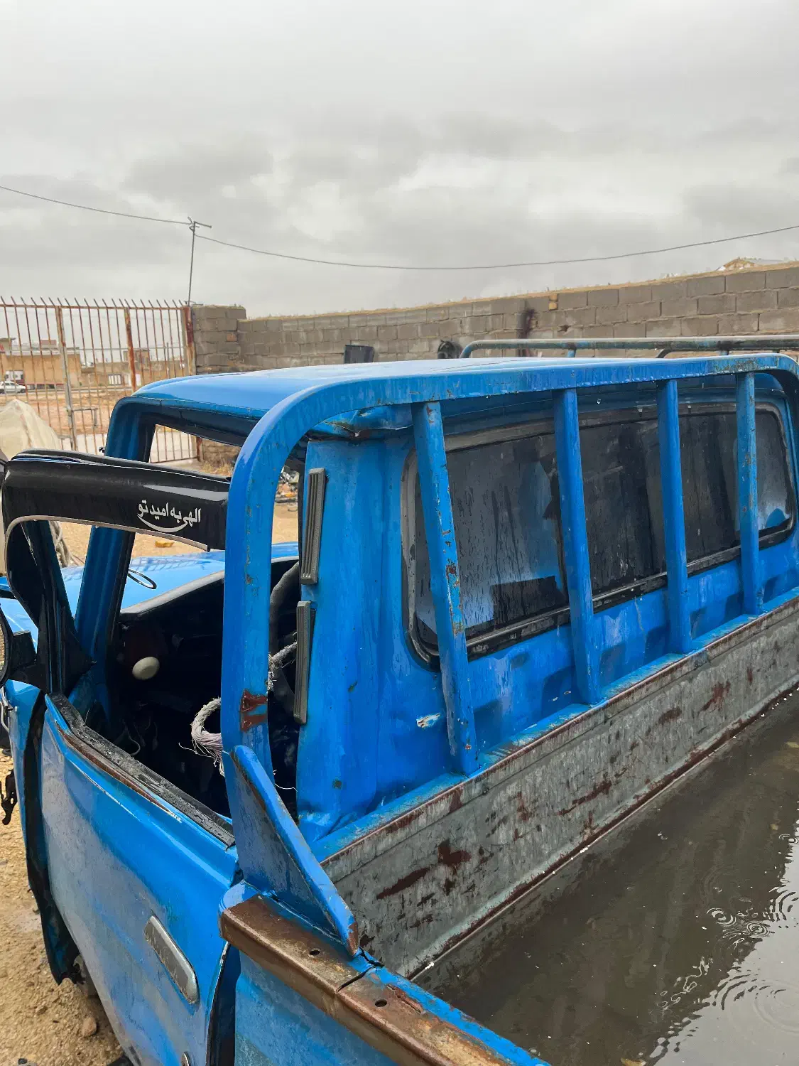 نیسان ۸۸بنزینی تصادفی تناژ پایین|خودرو سواری و وانت|کوار, |دیوار