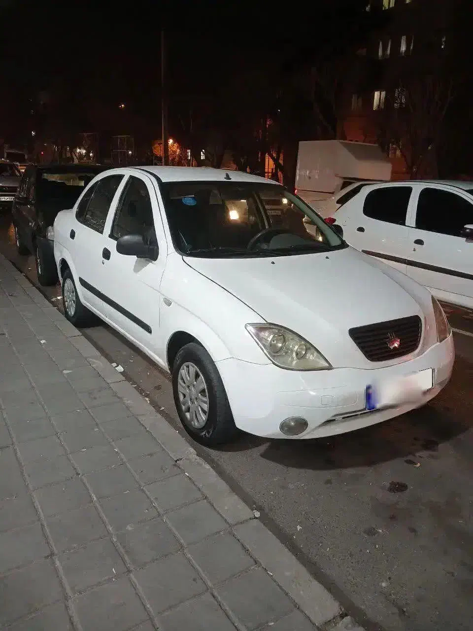 تیبا صندوقدار سفید مدل۹۲|خودرو سواری و وانت|ری, شهادت|دیوار