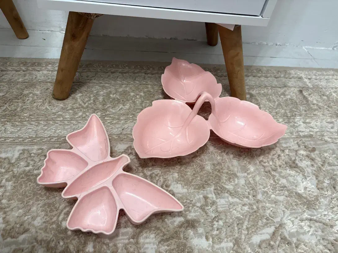 تعدادی لوازم منزل همشون 400|ظروف نگهدارنده، پلاستیکی، یک‌بارمصرف|مشهد, توس (بلوار توس)|دیوار