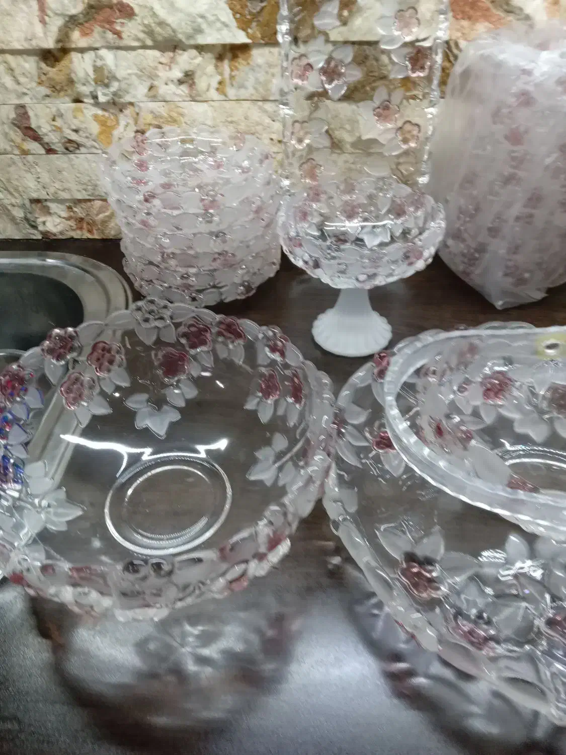 سرویس والتر الما(کارمن)|ظروف سرو و پذیرایی|رشت, پل تالشان|دیوار