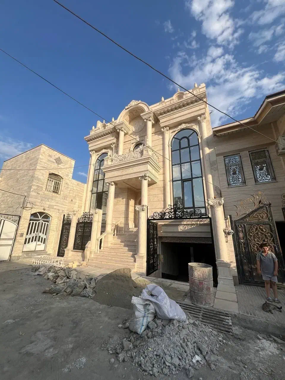 ویلای تریبلکس کلاسیک با سرایداری اختصاصی|فروش خانه و ویلا|اندیشه, شهرک صدف|دیوار