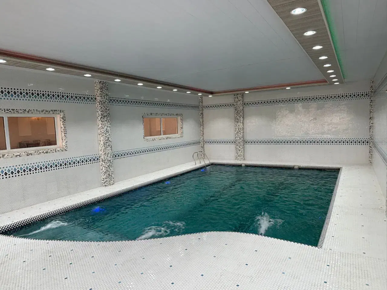 ویلا اهواز رزروحضوری|اجارهٔ کوتاهمدت ویلا و باغ|اهواز, کوروش|دیوار