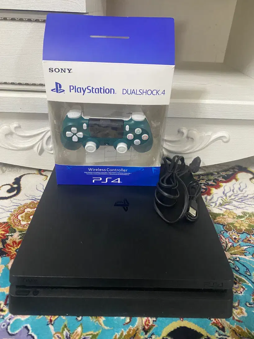 PS4 slim|کنسول، بازی ویدئویی و آنلاین|شیراز, زرهی|دیوار