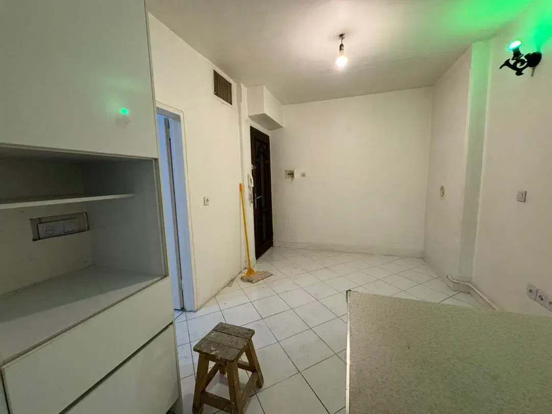 ۳۰متر طبقه همکف باسازی شده|فروش آپارتمان|تهران, حشمتیه|دیوار