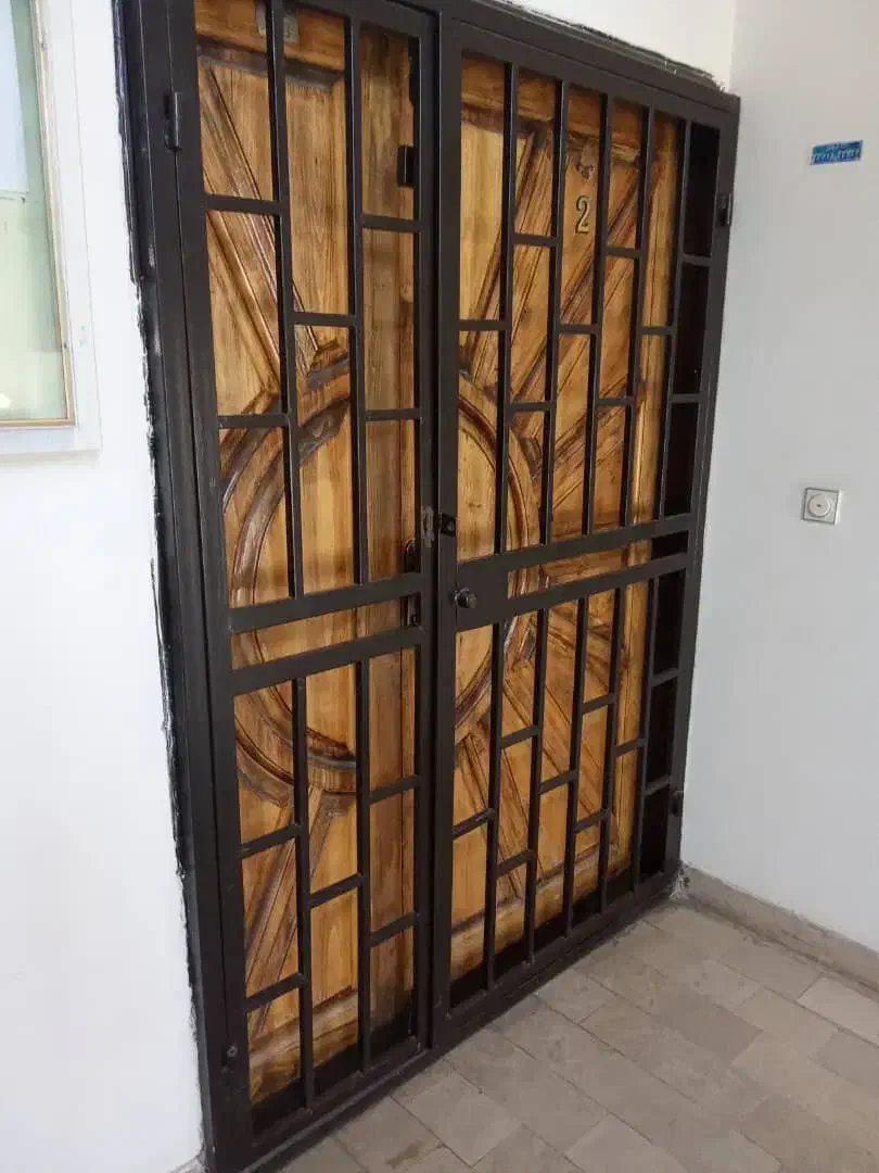 درب چوبی و آکاردئونی|مصالح و تجهیزات ساختمان|هشتگرد, شهرک کوثر|دیوار