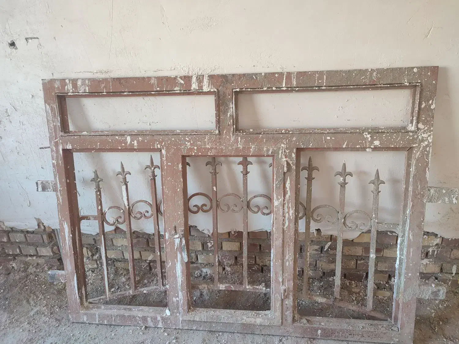 پنجره|مصالح و تجهیزات ساختمان|گنبد کاووس, |دیوار