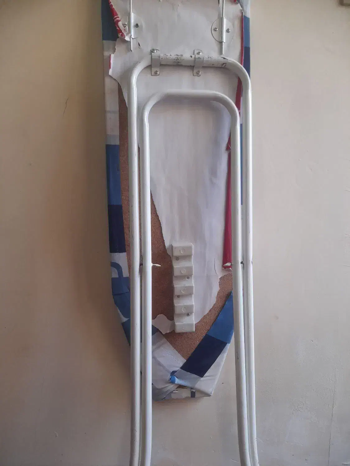 میز اتو.پایه دار|اتو و لوازم اتو|کاشمر, |دیوار