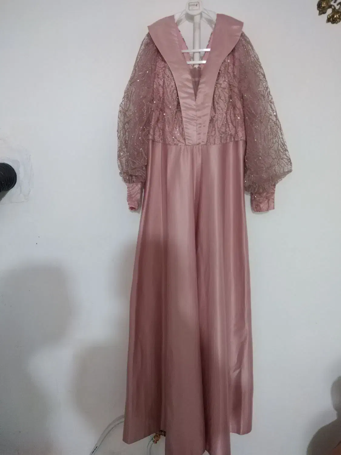 لباس|لباس|نهاوند, |دیوار