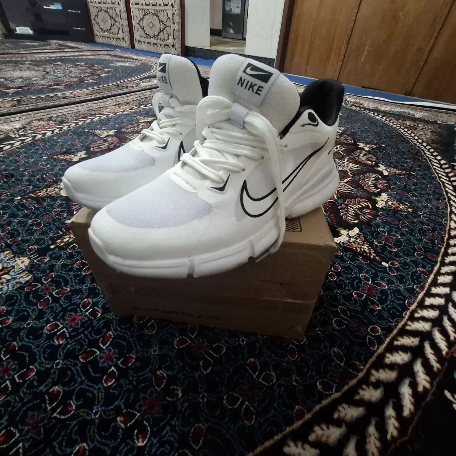 کفش|کیف، کفش، کمربند|سنقر, |دیوار