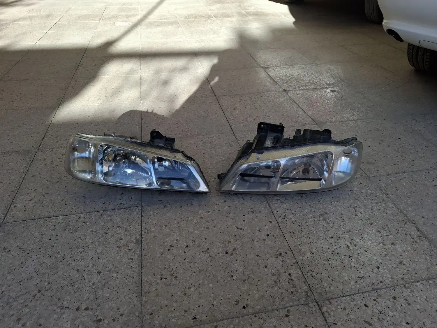 فروش یک جفت چراغ جلو پژوپارس|قطعات یدکی و لوازم جانبی|جوانرود, |دیوار