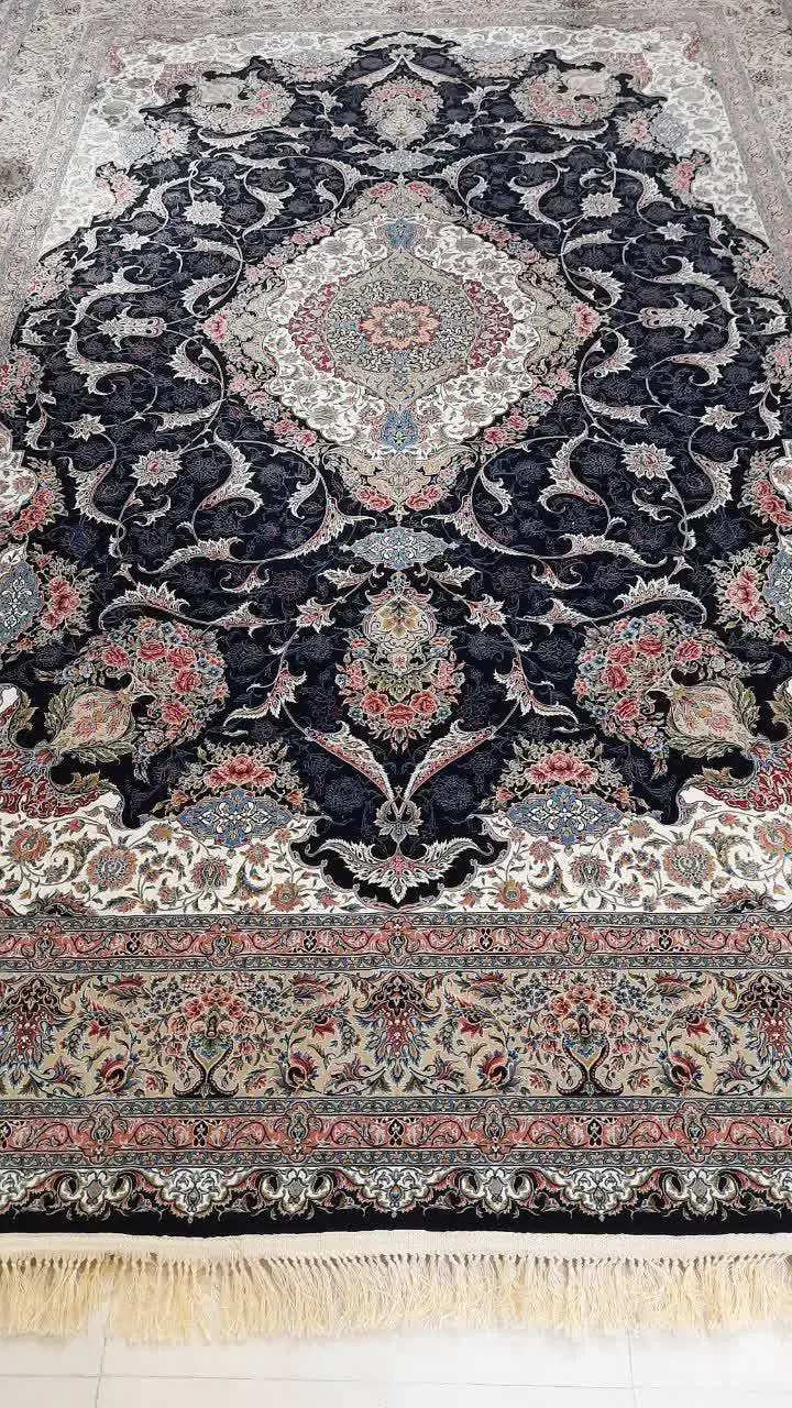 یک فرش ۱۲متری و یک فرش ۹متری کاشان|فرش|همدان, |دیوار