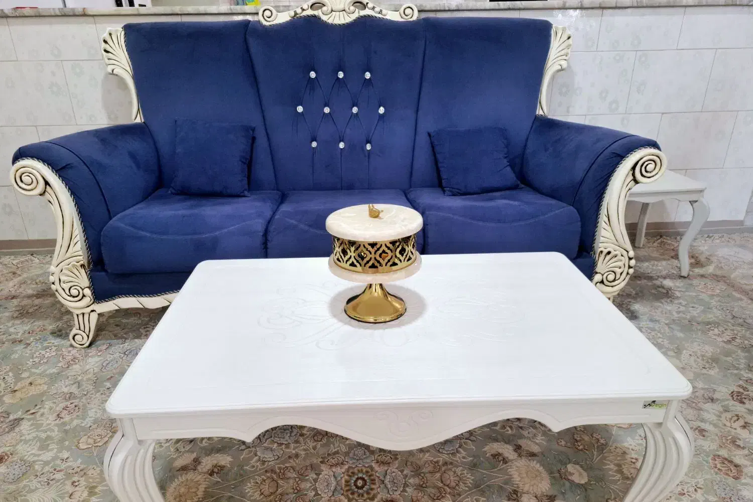 مبلمان|مبلمان خانگی و میز عسلی|ایوان, |دیوار