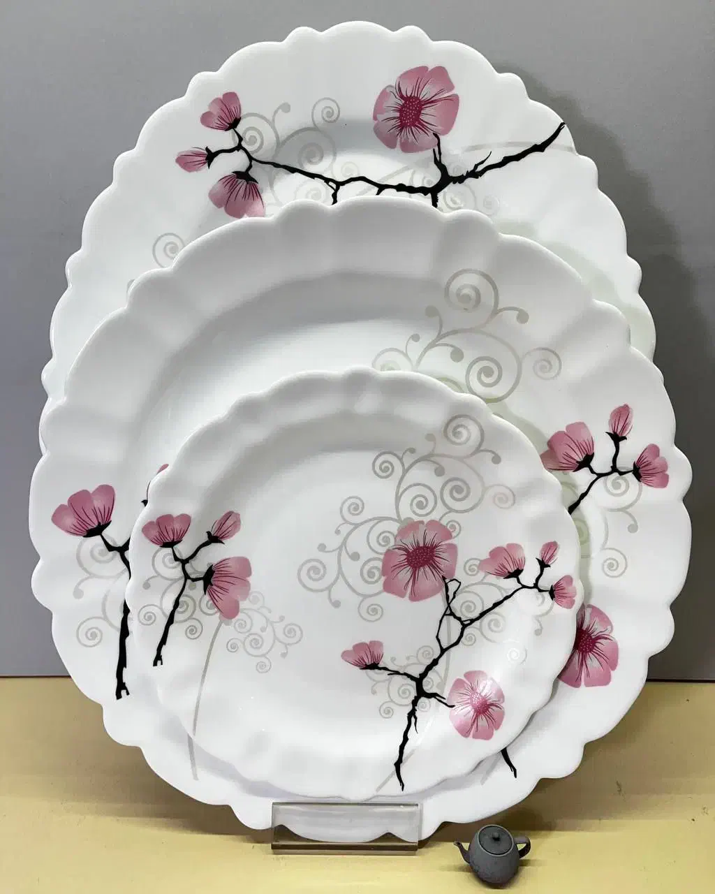 سرویس ۲۵ پارچه مقصود روشنک|ظروف سرو و پذیرایی|تهران, شهرک بعثت|دیوار