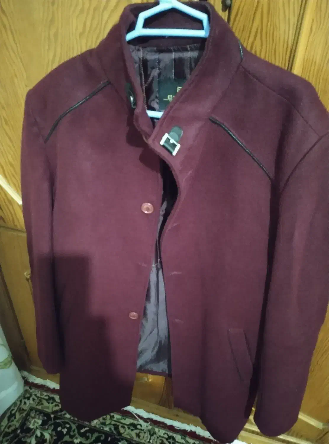 پالتو در حد نو|لباس|تالش, هشتپر|دیوار