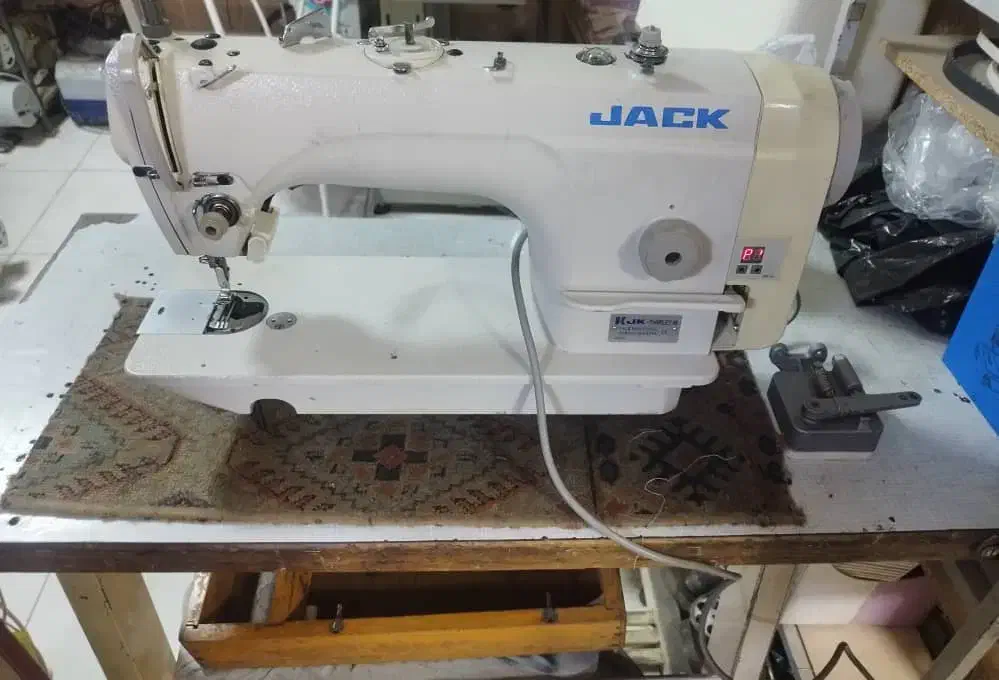 فروش چرخ خیاطی راسته وسردوز با 5 سال گارانتی|لوازم خیاطی و بافتنی|دیواندره, |دیوار