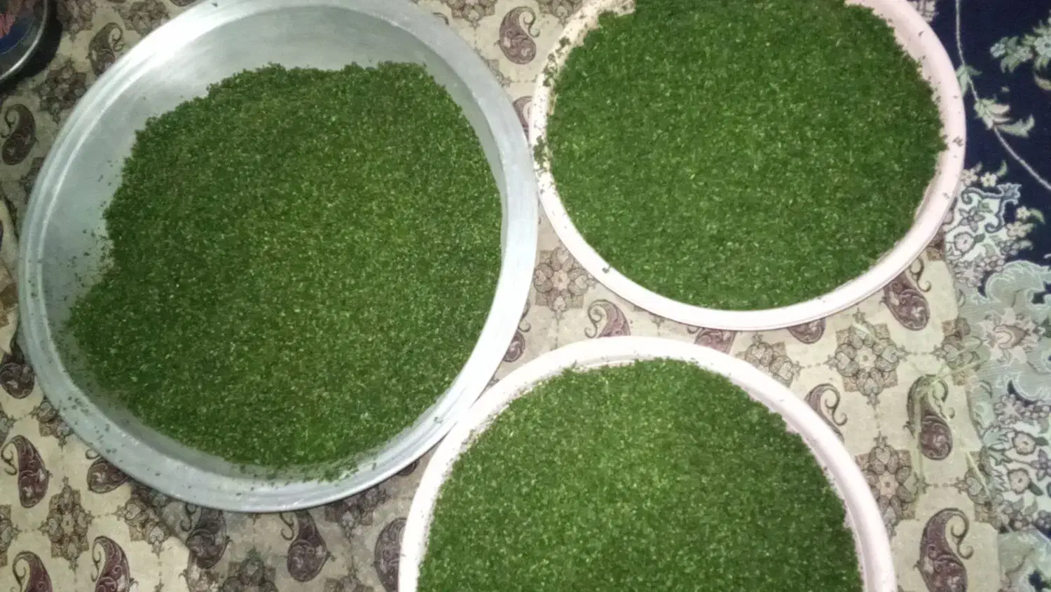 سبزی خرده شده عسل|خوردنی و آشامیدنی|کلاله, |دیوار