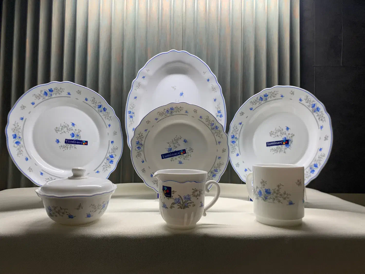 سرویس های لومینارک فرانسه|ظروف سرو و پذیرایی|شیراز, گلدشت معالیآباد|دیوار