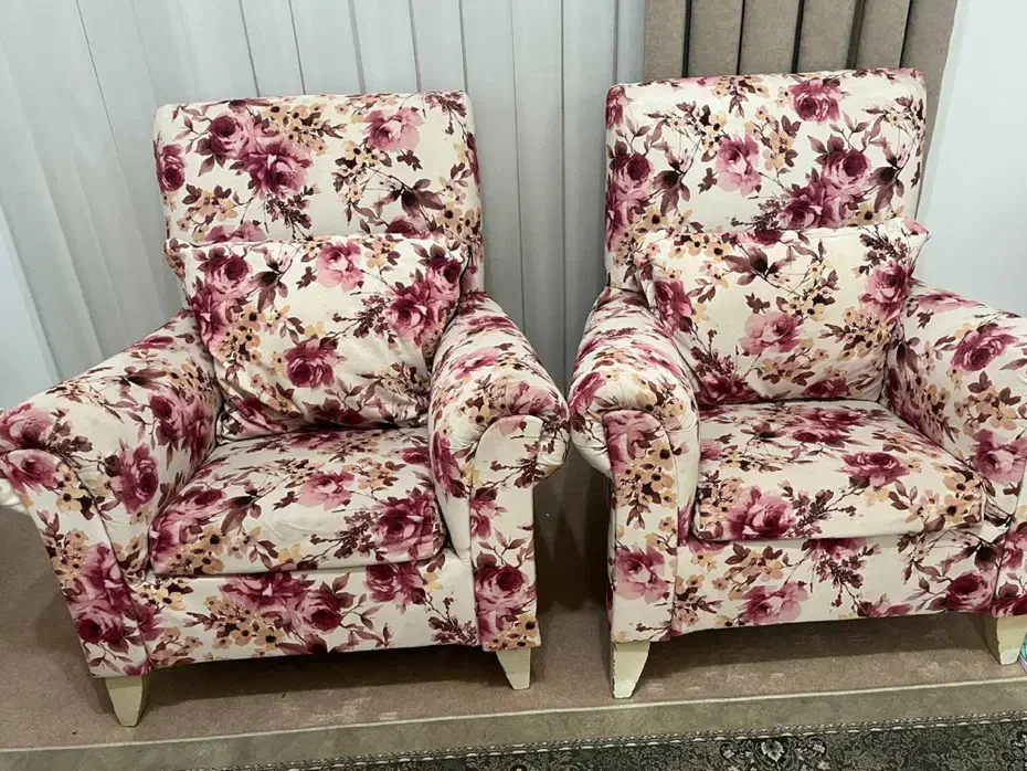 فروش مبل با جلو مبلی و میز ناهار خوری ۶ نفره|مبلمان خانگی و میز عسلی|بهشهر, |دیوار