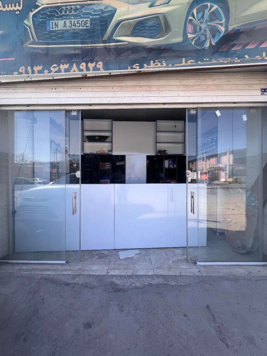 واگذاری لوازم یدکی آماده به کار|اجارهٔ مغازه و غرفه|کرمان, |دیوار