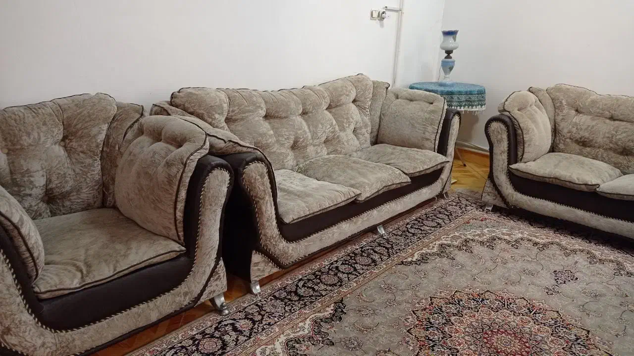 مبلمان ده نفر|مبلمان خانگی و میز عسلی|لاهیجان, قیام|دیوار